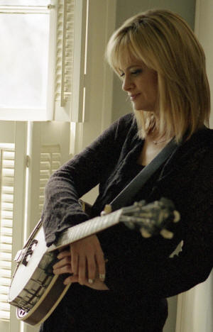 Grammy winner Alison Brown will perform in concert with special guest Joe Craven as part of the 2010-11 Fowler Center Series.