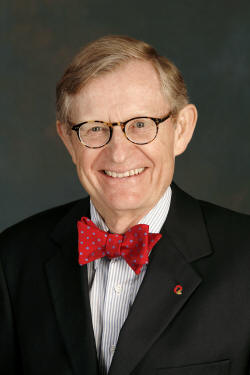 Noted academic and university president Dr. E. Gordon Gee will serve as the commencement speaker at ASU-Jonesboro's Spring 2009 Commencement.