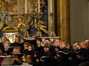 Choir members sing  in Rome's Santa Maria sopra Minerva.
